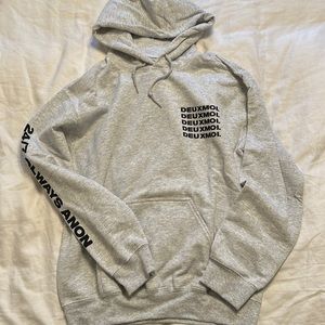 Deuxmoi Hoodie